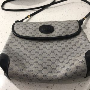 Gucci Vintage Crossbody bag